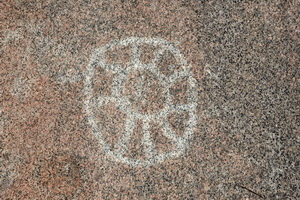 Petroglyphs on granite slabs along PCT in Castle Valley-07 7-14-15